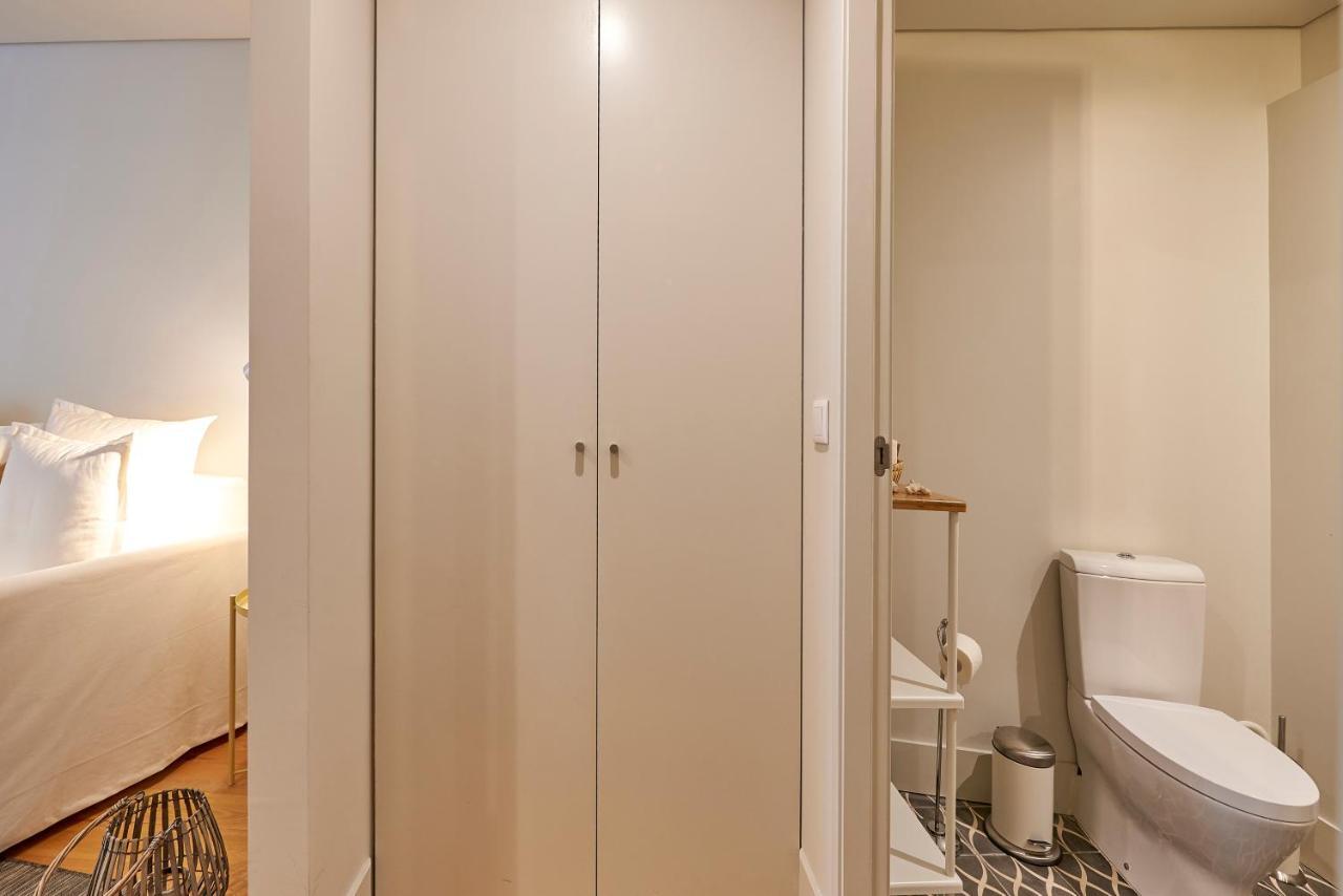 Modern Apartment Bica Dos Olhos Lisboa Rom bilde